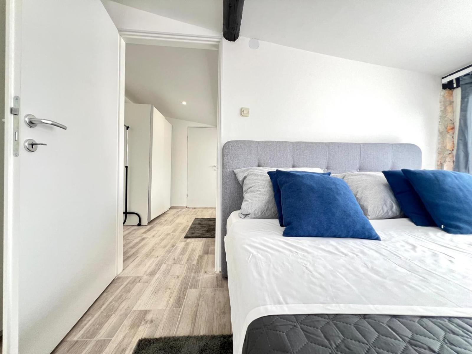 Azzurro Mare Apartment Pula Exterior photo