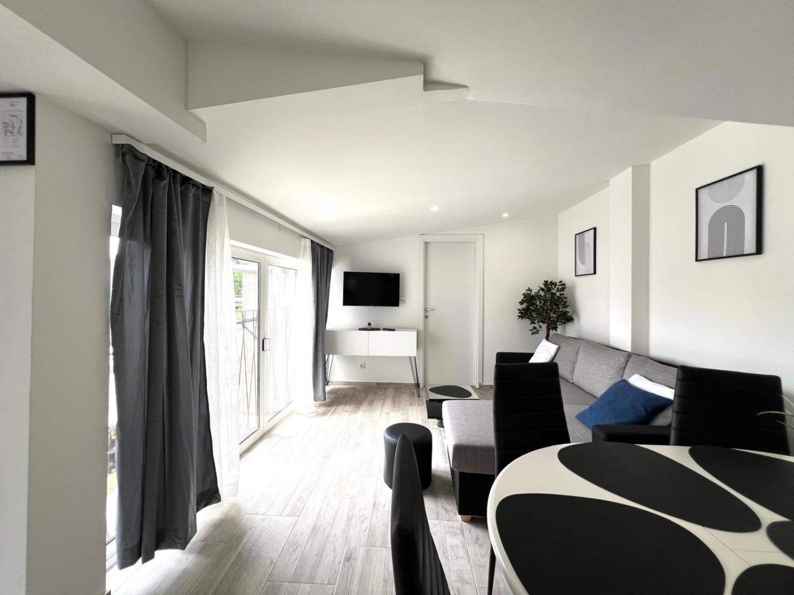 Azzurro Mare Apartment Pula Exterior photo
