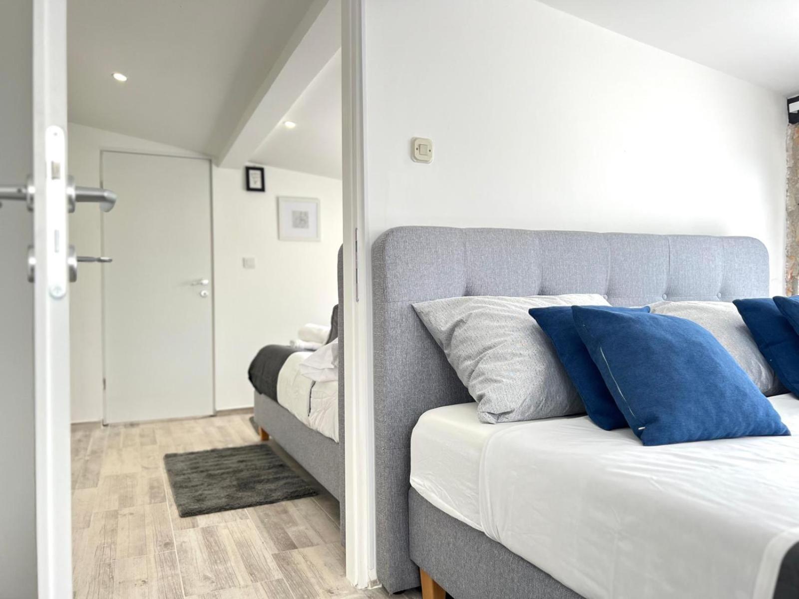 Azzurro Mare Apartment Pula Exterior photo